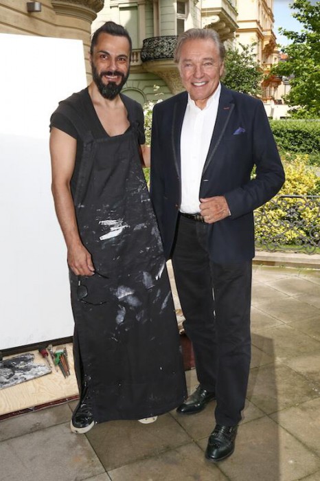 Karel Gott a španělský malíř Emilio Fornieles, foto: Herminapress
