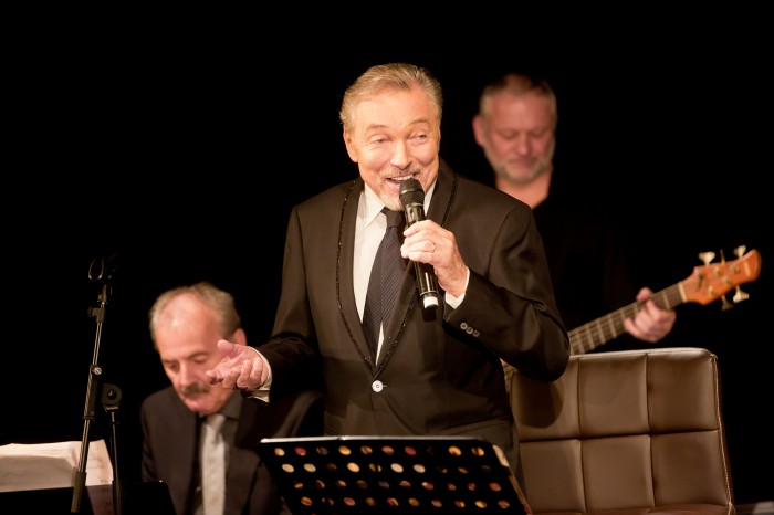 Karel Gott vystoupil na soukromé akci v prosinci v Malostranské besedě. Foto: F. Jirásek