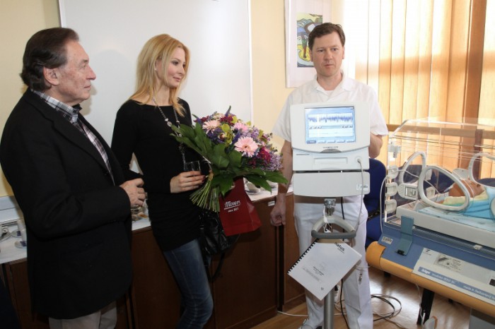 Manželé Gottovi v pražské Thomayerově nemocnici. Foto: Herminapress